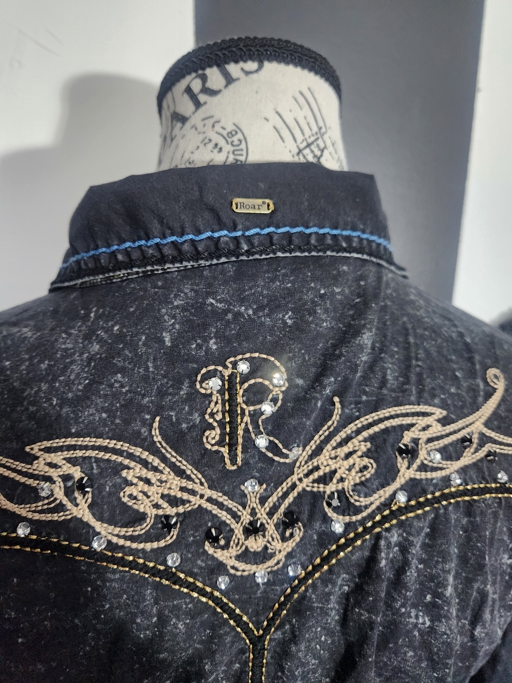 Roar Button-Down Shirt - Picture 4 of 7